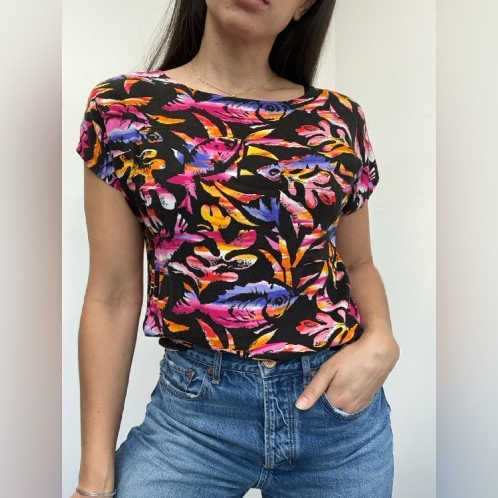 Vintage Black Multi-color Tropical Fish Print  Round neck Short Sleeve Blouse S